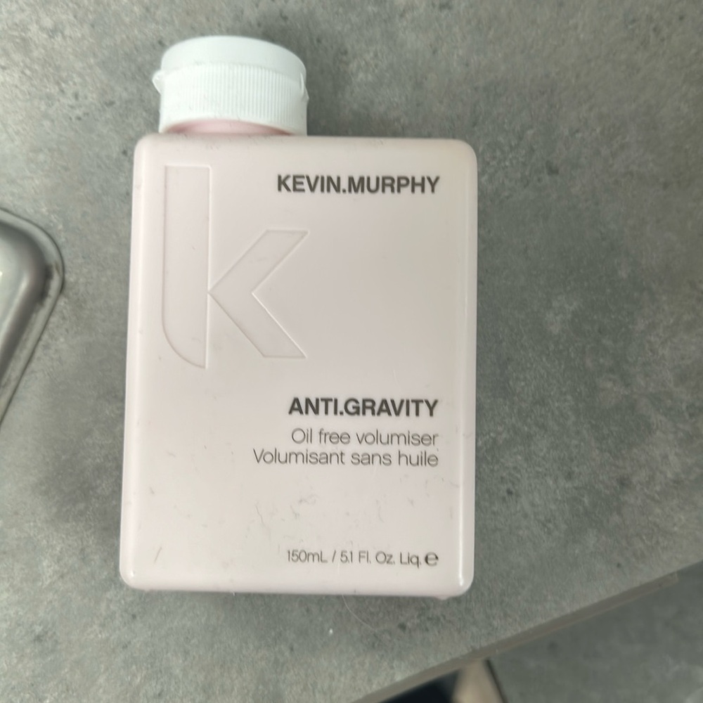 Anti gravity oil free volumiser